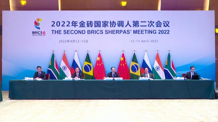 БРИКС: мировые лидеры должны позаботиться о людях, уровень жизни которых стал значительно хуже БРИКС: мировые лидеры должны позаботиться о людях, уровень жизни которых стал значительно хуже