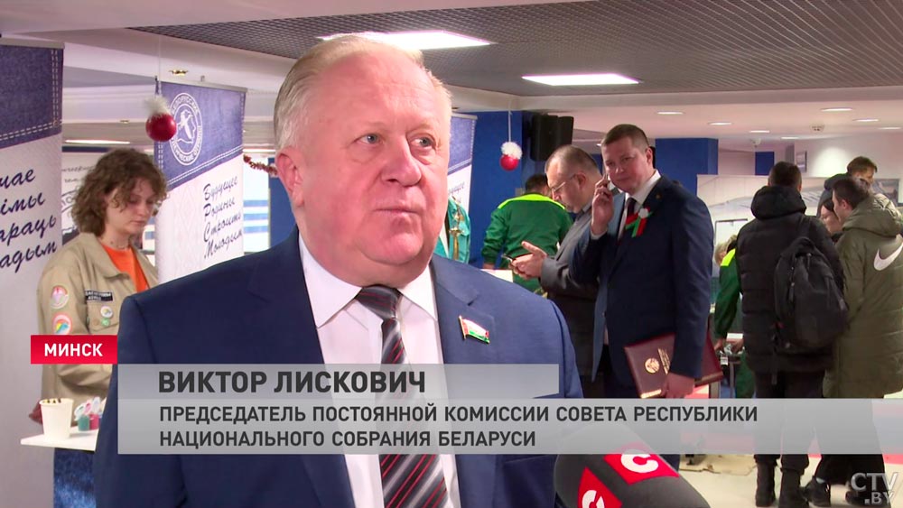 Завершился 3-й трудовой семестр студотрядов. Сколько ребят приняли участие в движении и какие зарплаты получили?-13