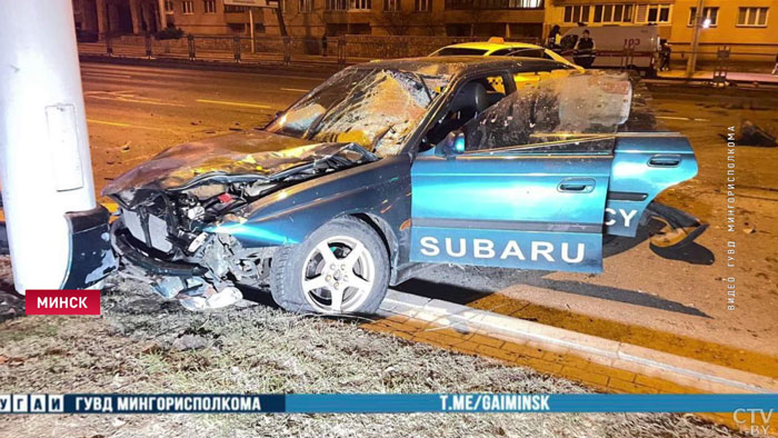 На проспекте Пушкина Subaru насмерть сбила 24-летнюю девушку-1