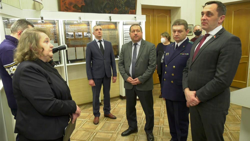 Её уже посетил губернатор области. В Витебске открылась выставка о преступлениях нацистов в годы ВОВ