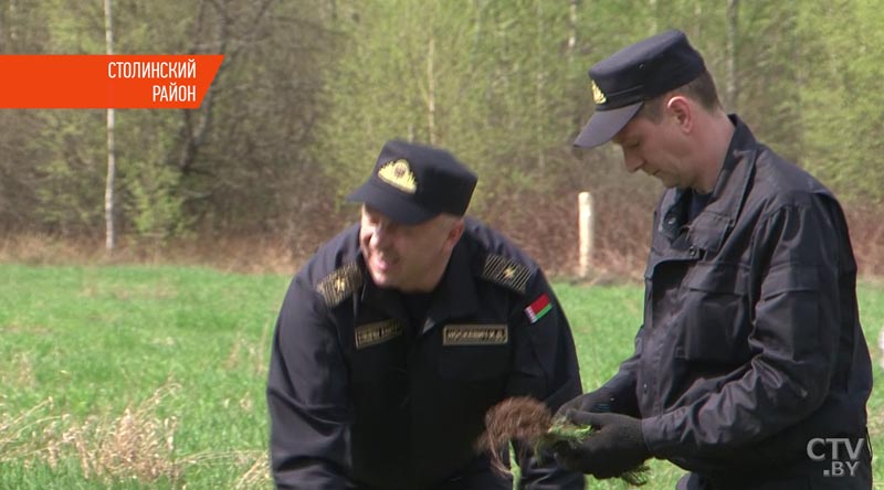 Работа кипела во всех уголках Беларуси: руководители госструктур отправились на субботник в родные места  -24