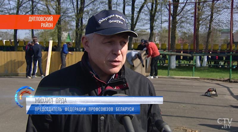 Работа кипела во всех уголках Беларуси: руководители госструктур отправились на субботник в родные места  -14
