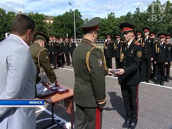 12 июня прошел выпускной в суворовском училище