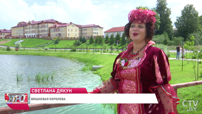 Вишнёвые клёцки, чай и даже сгущёнка. Необычный фестиваль проходит в Глубоком-25