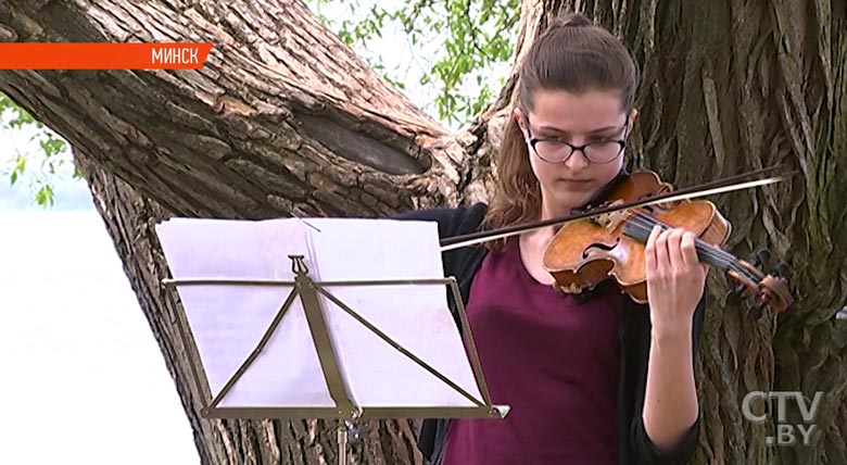 «Свободное пианино» на берегу Минского моря: 5 мая поиграть может каждый желающий-1