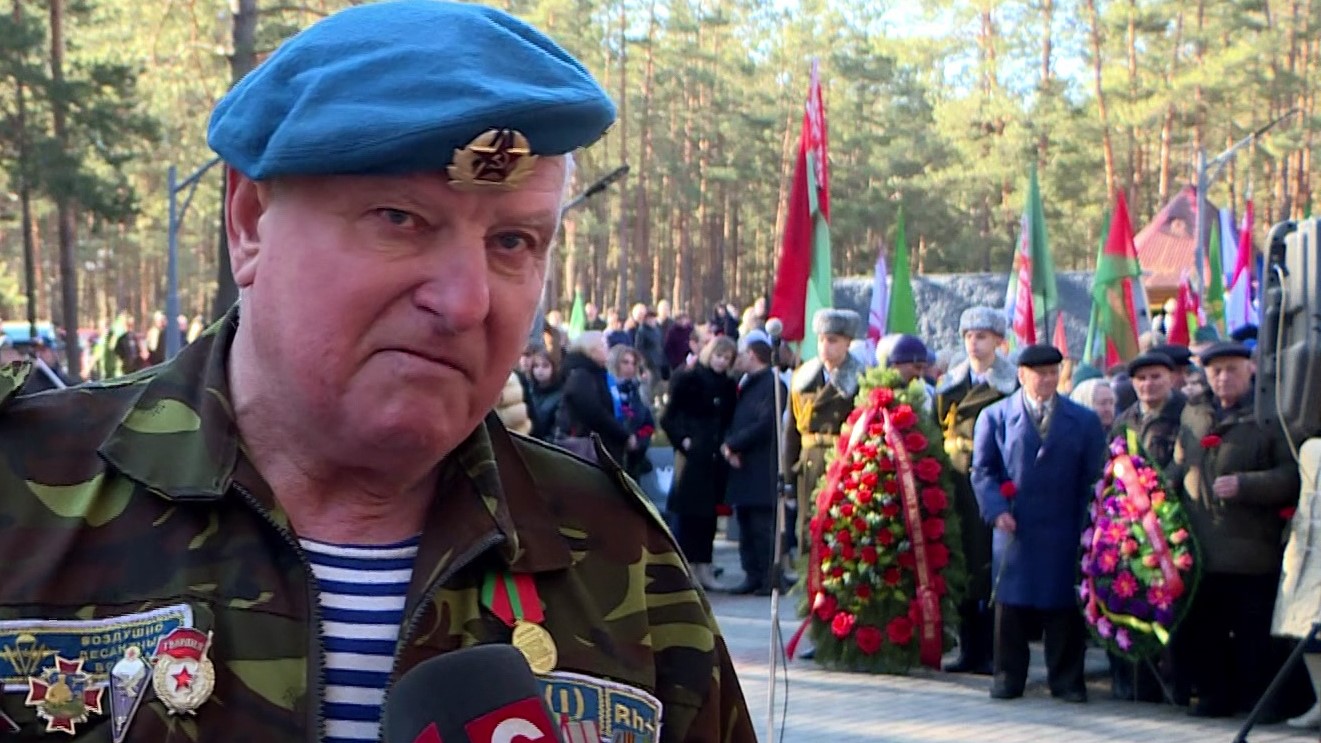 Сын бывшего узника Озаричского лагеря смерти: слёзы на глазах, потому что мой отец с сестрой и мамой был здесь