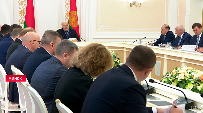 Факты на стол! Совещание Лукашенко с Совмином – какие темы подняли и к чему пришли?-22 Факты на стол! Совещание Лукашенко с Совмином – какие темы подняли и к чему пришли?-22
