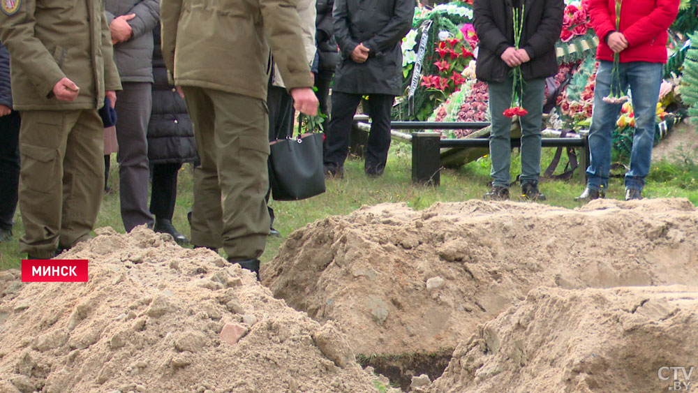Таким героям должны ставить памятники. Как провожали в последний путь убитого Дмитрия Федосюка-1