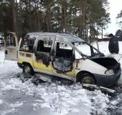 В Калинковичах горело такси, тело водителя было обнаружено в близлежащей деревне