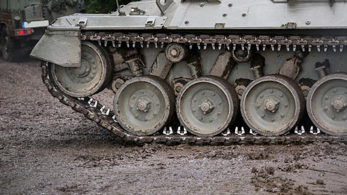 Российские военные затопили немецкий танк Leopard в болоте под Херсоном