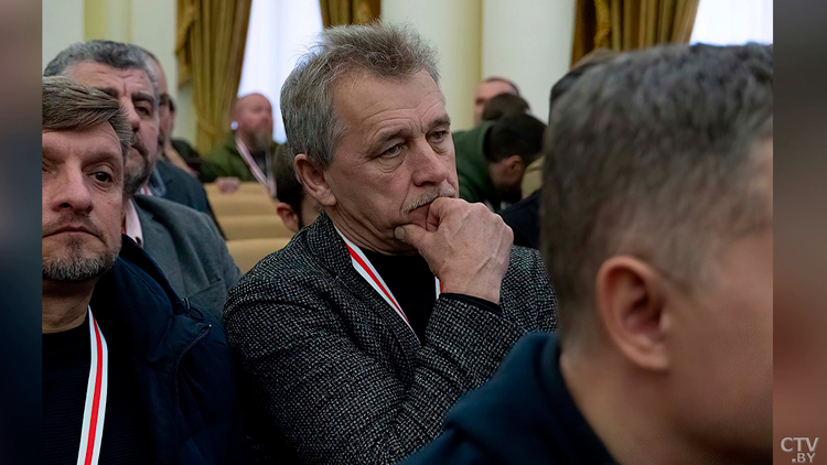 Азарёнок: любой, кто пересечёт границу Беларуси хоть на миллиметр, будет уничтожен мгновенно!-7 Азарёнок: любой, кто пересечёт границу Беларуси хоть на миллиметр, будет уничтожен мгновенно!-7