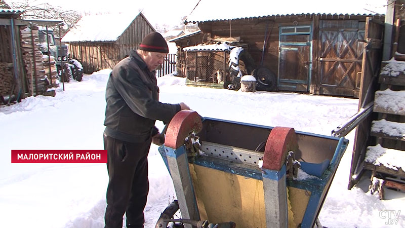 Техника для всей деревни. Пенсионер из Малоритского района мастерит агрегаты из металлолома-14