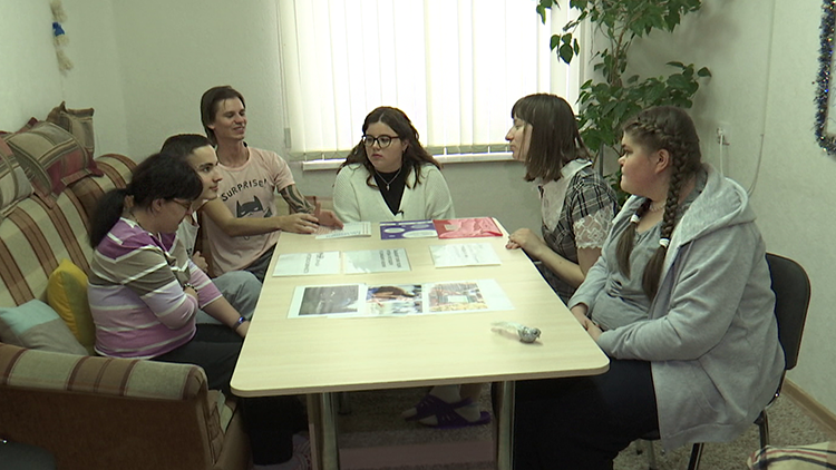 «Тёплый дом» для особенных белорусов. Посмотрите, как помогают людям с ограниченными возможностями
