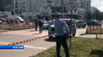 В Сургуте вооруженный ножом 19-летний парень в маске ранил 7 прохожих: видео с места преступления