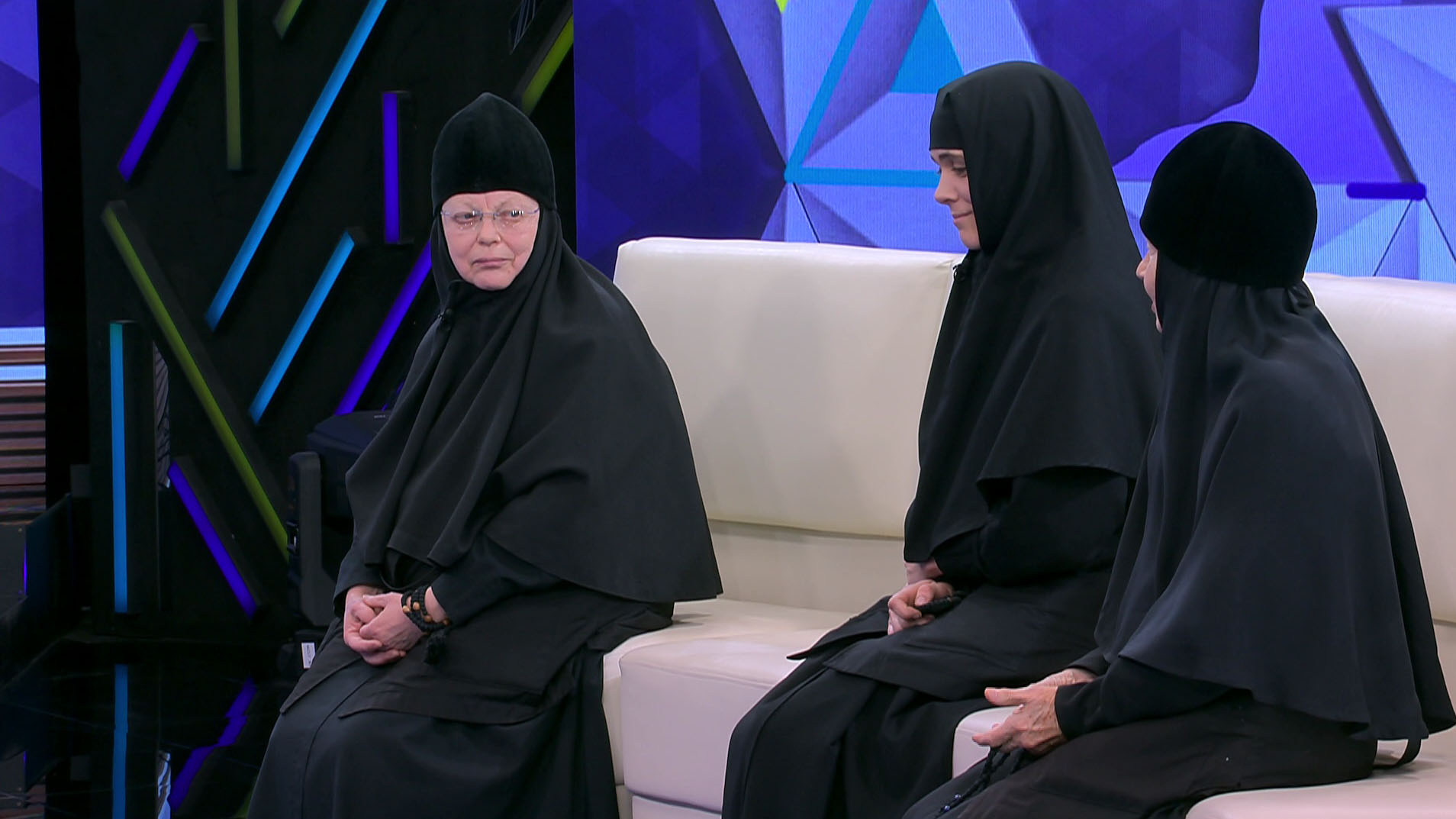 «Становишься мамой для всех». Почему монахини ради служения Богу готовы отказаться от рождения детей?