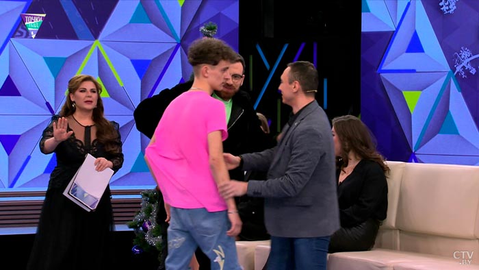 «Ещё одно слово, и мы поговорим с тобой по-другому». Участник проекта X-Factor жёстко ответил за оскорбление Ольги Бузовой-13 «Ещё одно слово, и мы поговорим с тобой по-другому». Участник проекта X-Factor жёстко ответил за оскорбление Ольги Бузовой-13