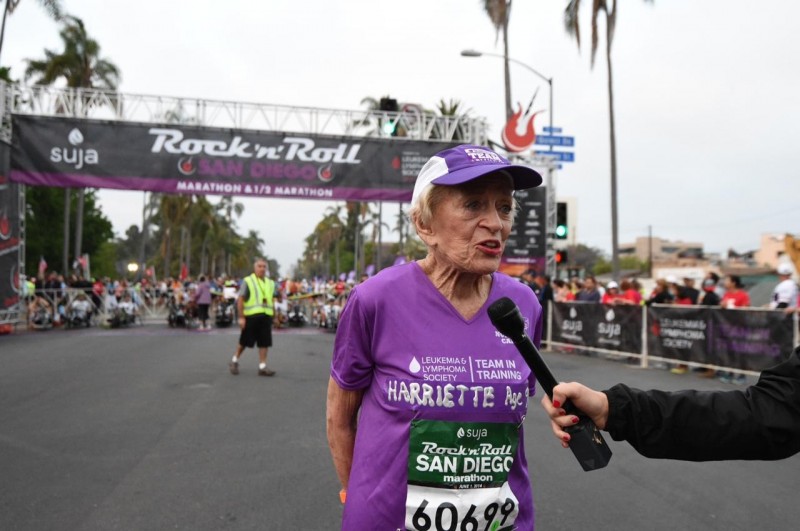 92-летняя американка стала самой пожилой женщиной, пробежавшей марафон-3