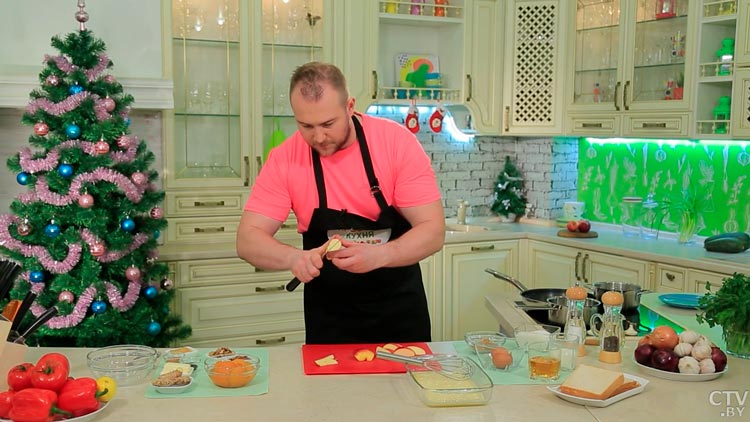 Вкусный завтрак из простых ингредиентов. Готовим французские тосты с фруктами и орехами-4