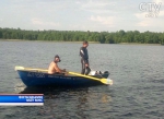 Лодка с тремя рыбаками перевернулась на озере в Мядельском районе: один человек погиб