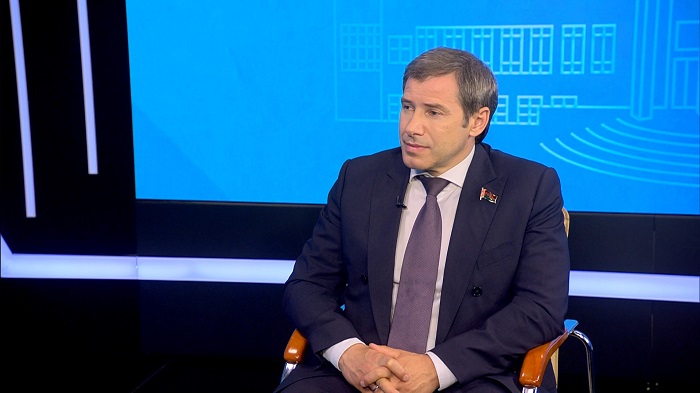 Трансплантология внутренних органов, отношения медицины с политикой и научный прорыв. Сенатор Олег Руммо о достижениях белорусов