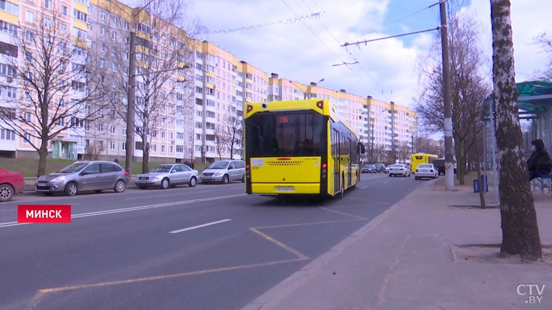 В Минске пустили дополнительные автобусы к кладбищам-1