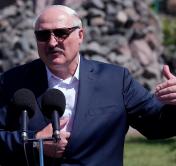 «Вот закончу эту дорогу и на пенсию пойду». Что Александр Лукашенко рассказал о трассе Кобрин-Гомель?