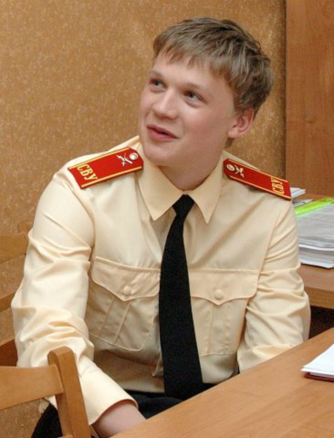 Суворовское училище спустя 13 лет. Как изменились актёры сериала «Кадетство»-25
