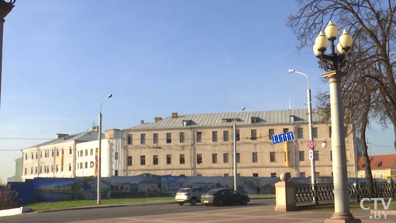 Троицкое предместье: какой дом самый старый, почему их красили в разные цвета, а мост прозвали Хлусовым-56