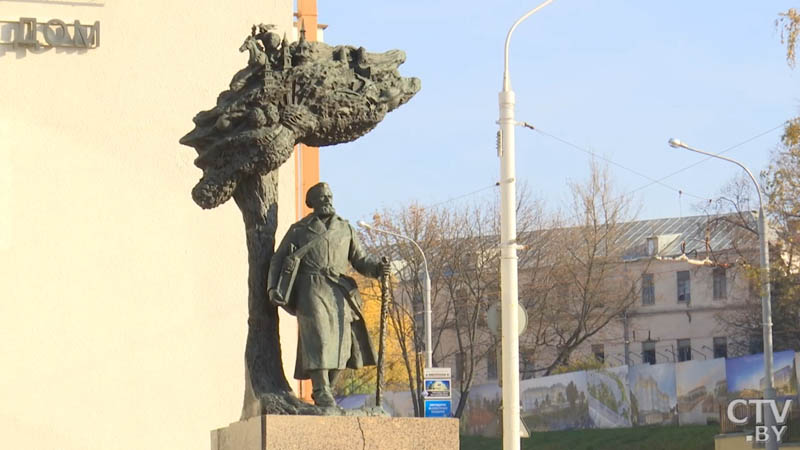 Троицкое предместье: какой дом самый старый, почему их красили в разные цвета, а мост прозвали Хлусовым-48