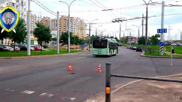 На улице Панченко троллейбус сбил женщину. За рулём был водитель-стажёр-1