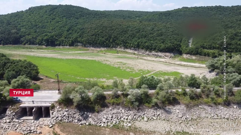 В Турции пересохли водохранилища, которые снабжают Стамбул-4