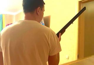 «Лучше бы двоих застрелил». Комментаторы в Сети поливают грязью убитого сотрудника КГБ и его родных