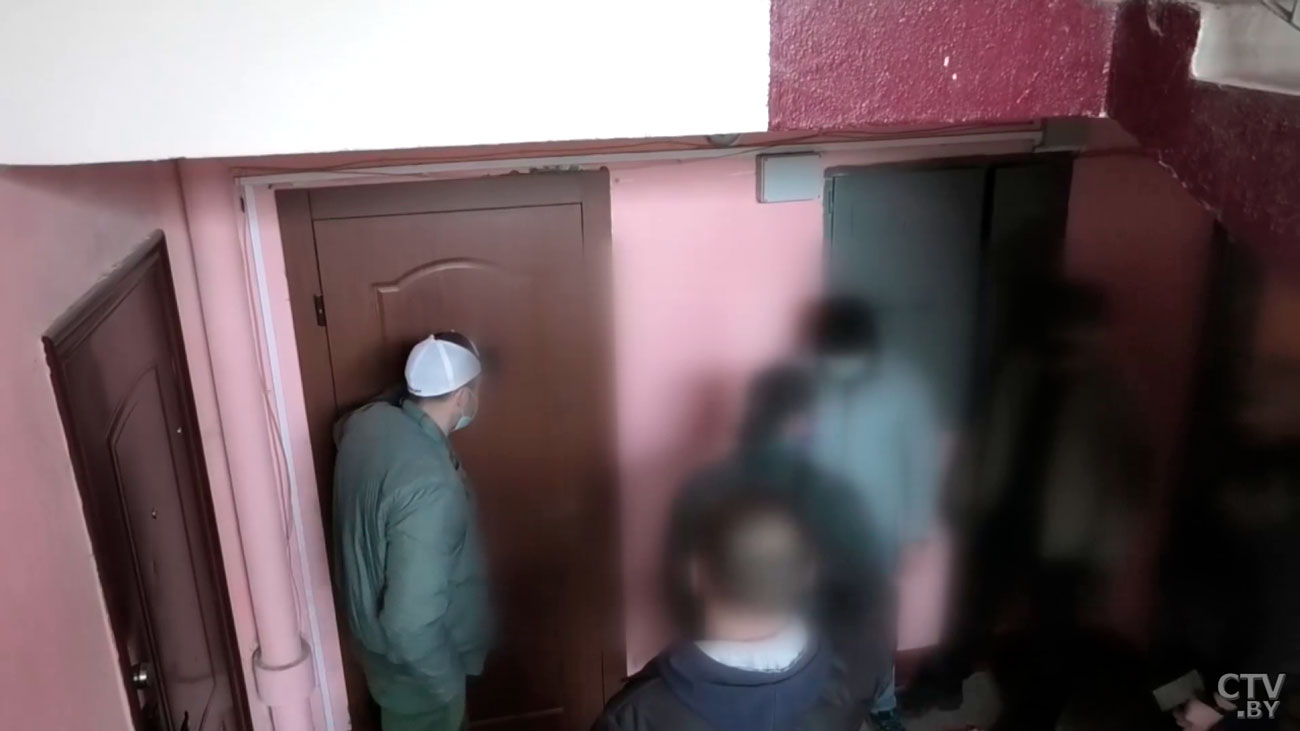 «Лучше бы двоих застрелил». Комментаторы в Сети поливают грязью убитого сотрудника КГБ и его родных-4
