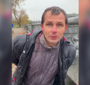 Участник акции протеста, увидев милицию, прыгнул в Свислочь. Мужчину спасли