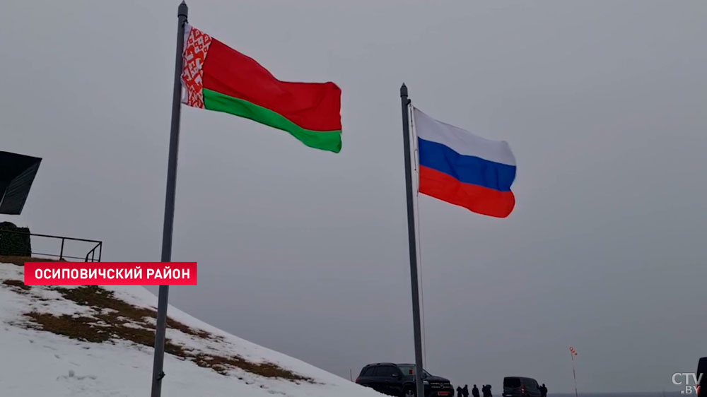 Президент Беларуси посещает учение «Союзная решимость» на полигоне под Осиповичами-4