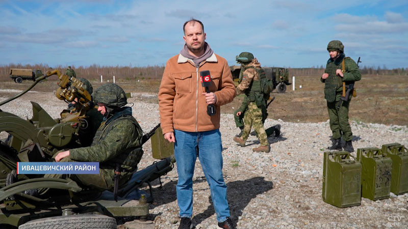 «Это как боевые пуски». Призванные из запаса зенитчики ознакомились с симулятором «Иглы»-15