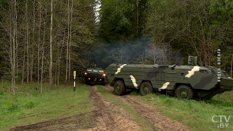 «С высоким качеством выполнили задачи». Как в белорусской армии проходят тактические учения ракетчиков -11