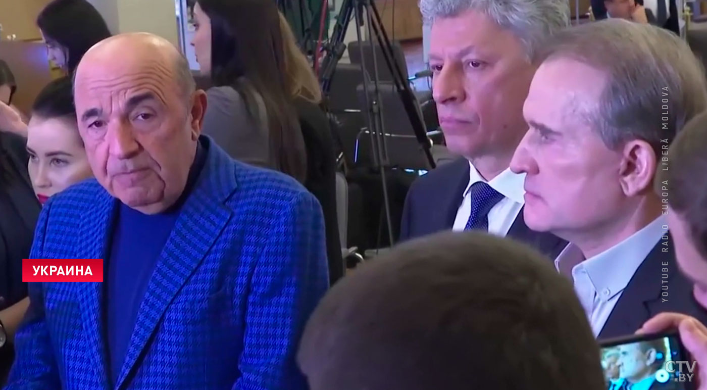 Закрытие каналов, штурм телецентра и предложение объявить импичмент Зеленскому. Что происходит в Украине-7