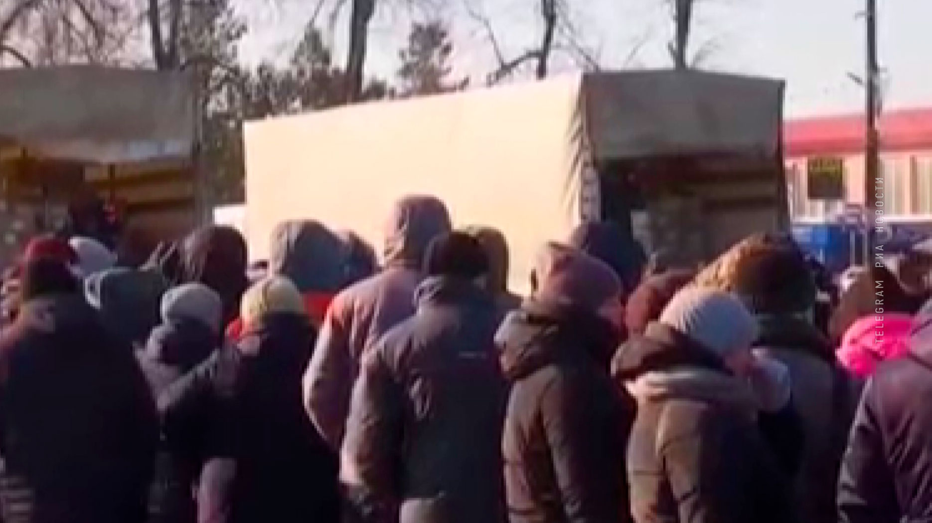 Российские солдаты привезли около 100 тонн гуманитарной помощи в Харьковскую область