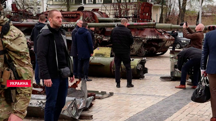 Столтенберг неожиданно прибыл в Киев