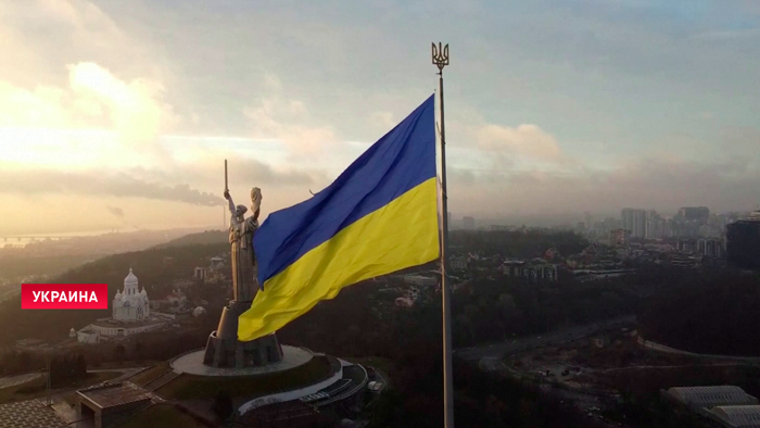 Украинская власть теперь может закрыть любое СМИ, которое ей не понравится. Новый закон осудили в Европе