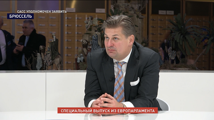 Украину примут в ЕС, чтобы остановить войну? Рассказали депутаты Европарламента