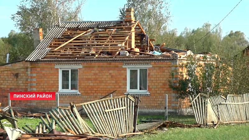 4 человека стали жертвами урагана в Беларуси-7