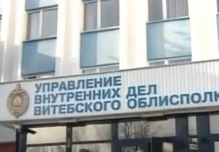 В Докшицком районе двое парней катались на чужом автомобиле с 10-летней девочкой в салоне