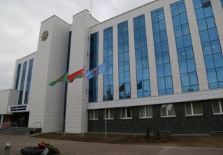 В Орше нетрезвый мужчина угнал такси вместе с водителем