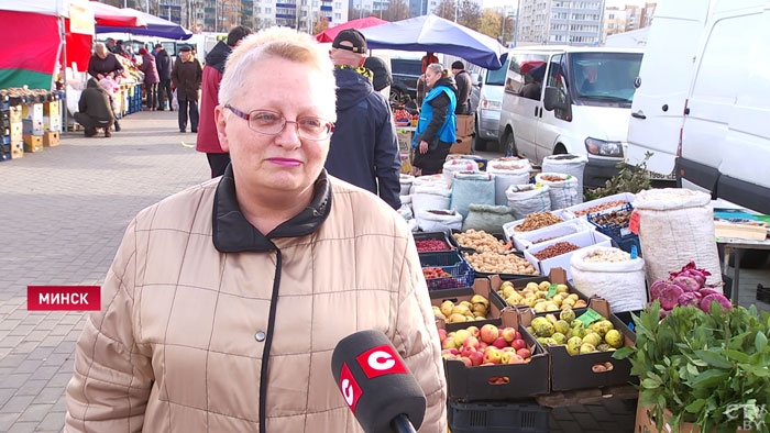 «Я систематически сюда хожу». В Чижовке продолжает работать сельскохозяйственная ярмарка-7