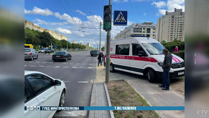 В Минске Pontiac сбил 21-летнюю девушку на пешеходном переходе на проспекте Рокоссовского-1