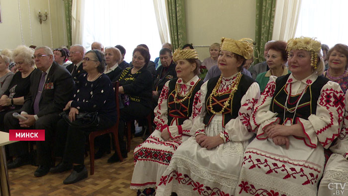 В форме голубя, цветов, карты Беларуси. В Минске прошёл конкурс на лучший пирог среди ветеранов-10