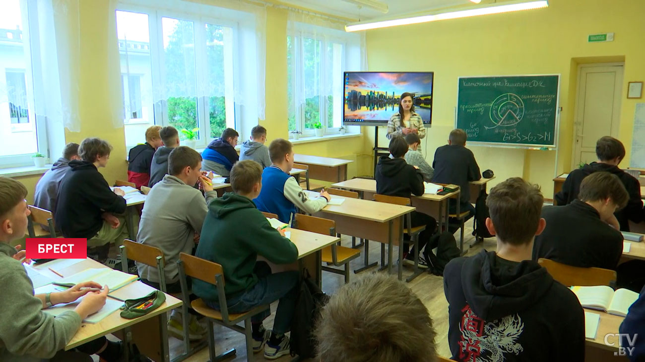 Работодатели в Беларуси теперь могут сами выбирать своих будущих специалистов и «вести» их с первого дня учёбы-1