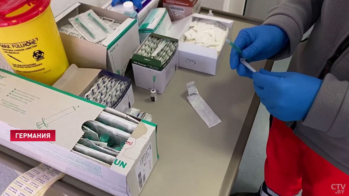8 человек по ошибке получили пятикратную дозу вакцины от коронавируса. Это произошло в доме престарелых-4